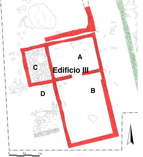 Caselle in Pittari, planimetria della Casa con il cortile basolato o Edificio III