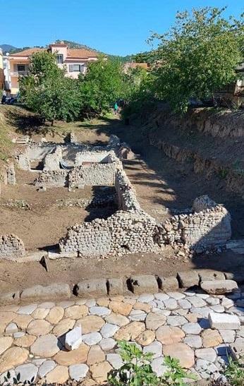 NUCERIA DOMUS DEL DECUMANO 2