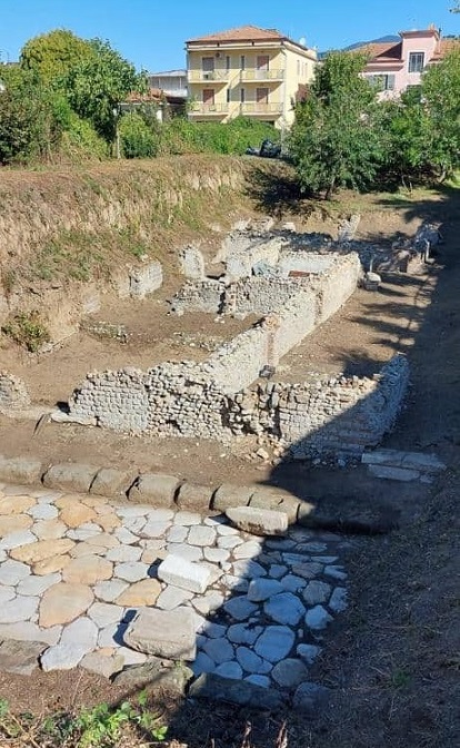NUCERIA DOMUS DEL DECUMANO 6